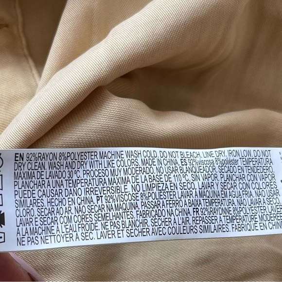 Forever 21 Cropped Drawstring Twill Jacket Size M Button Front Light Yellow - Picture 11 of 11